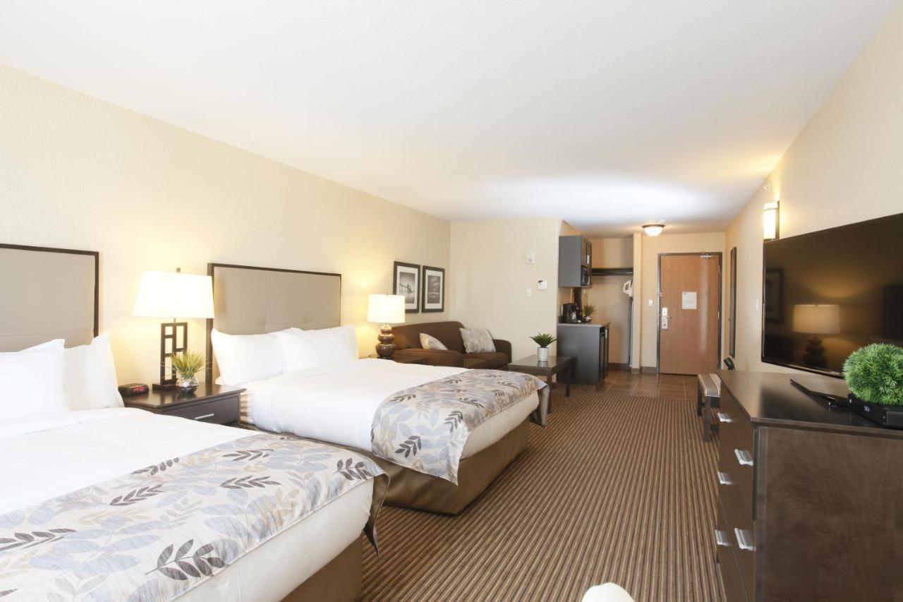 Pomeroy Inn & Suites At Olds College Extérieur photo