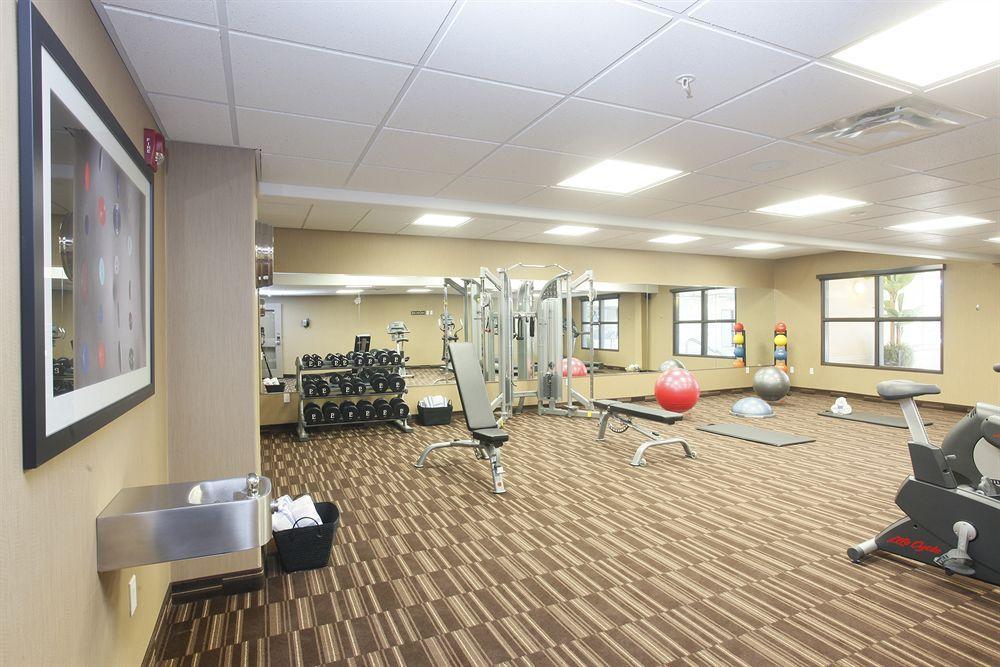 Pomeroy Inn & Suites At Olds College Extérieur photo