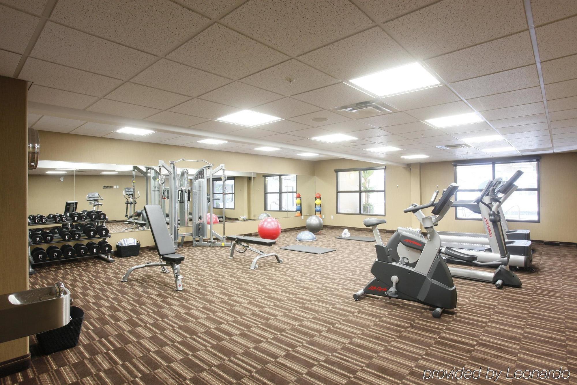 Pomeroy Inn & Suites At Olds College Extérieur photo