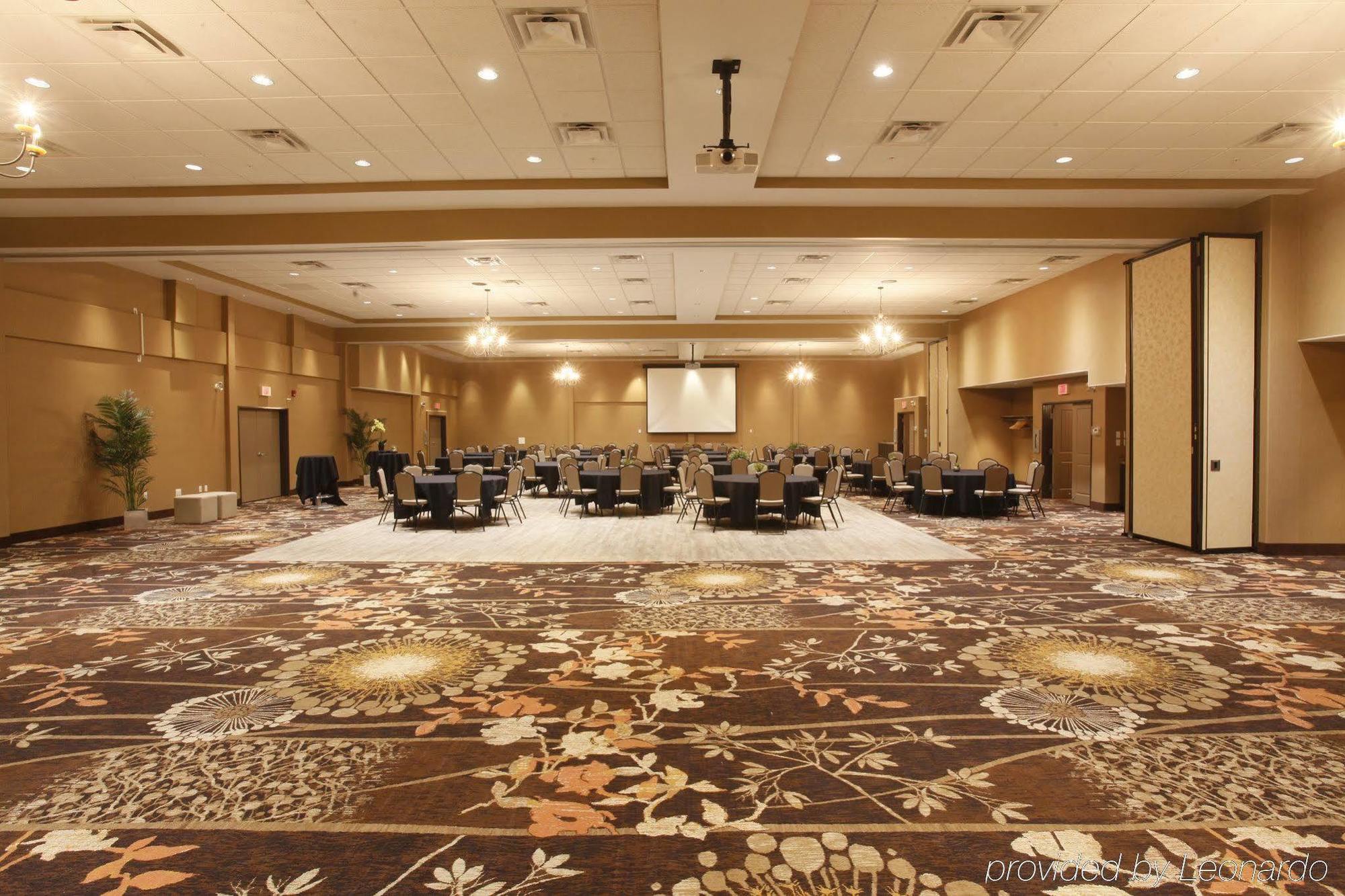 Pomeroy Inn & Suites At Olds College Extérieur photo